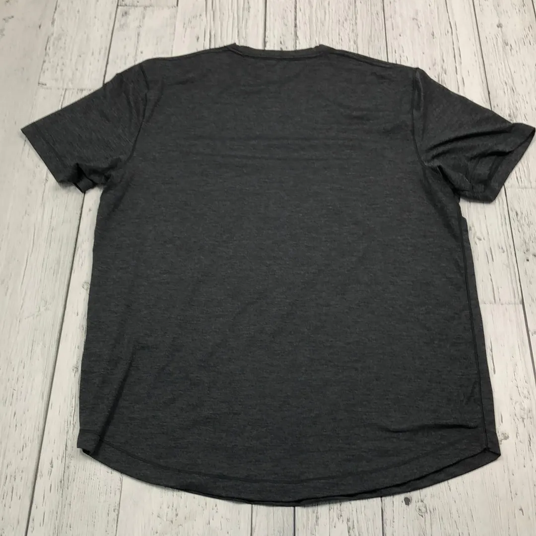 Abercrombie&Fitch grey t-shirt - His L