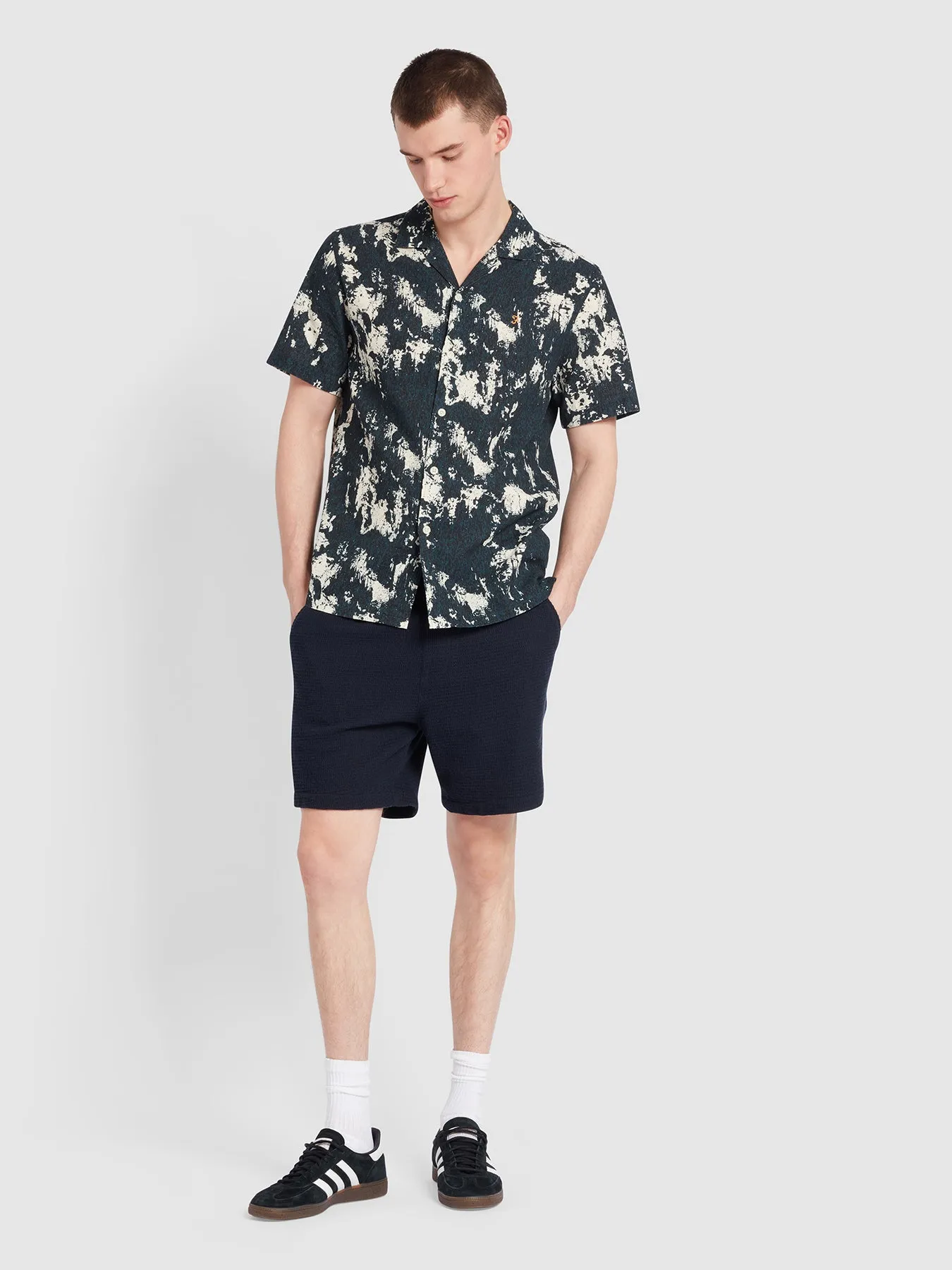 Gabrielle Digital Print Short Sleeve Shirt In True Navy