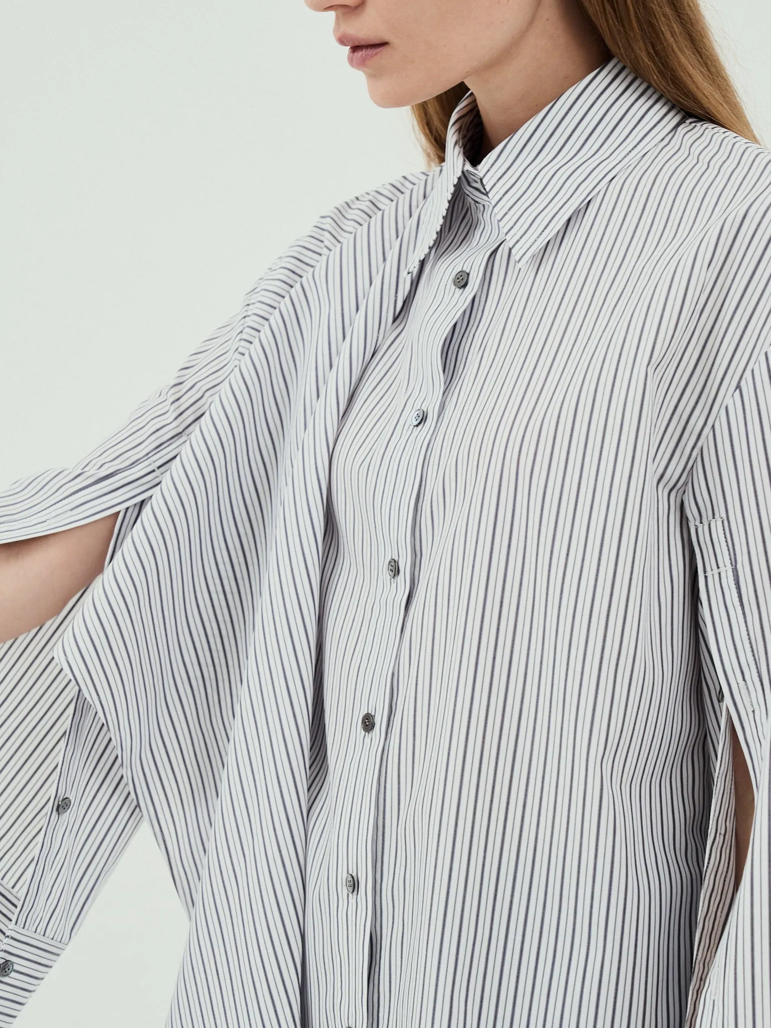 GOEN.J Self-tie knotted-detail striped cotton shirt - Striped