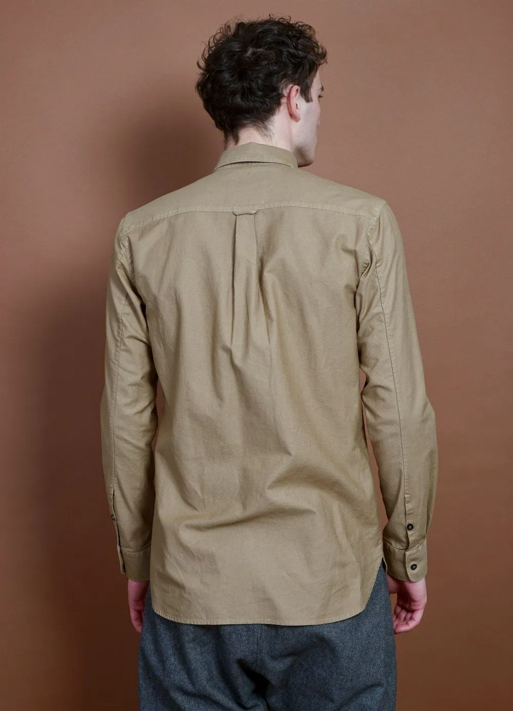 HAAKON | Hidden Button Down Shirt | Gobi