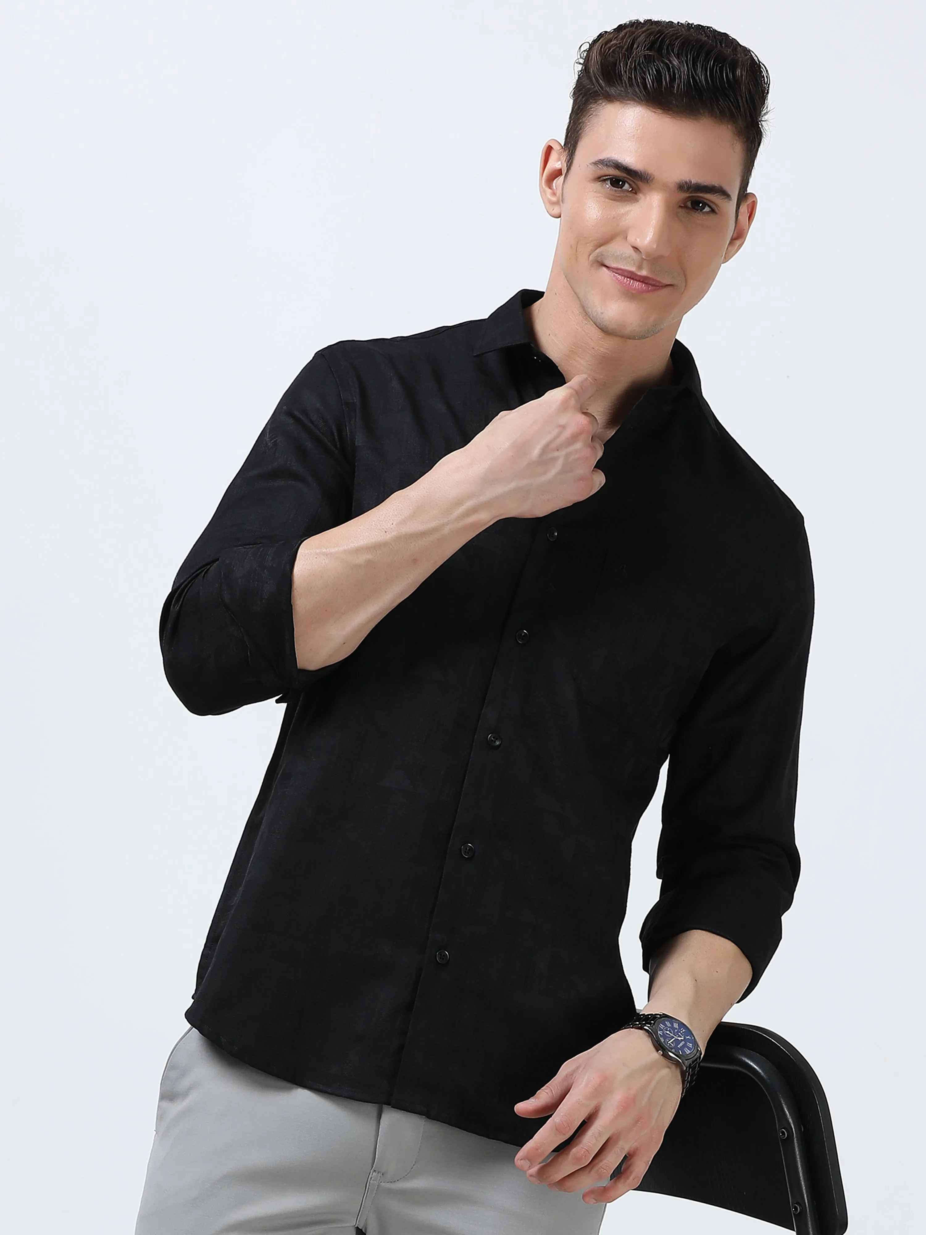 MEN'S BLACK-SOLID SLIM FIT SHIRT